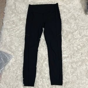 lululemon black leggings with side pockets and back pocket